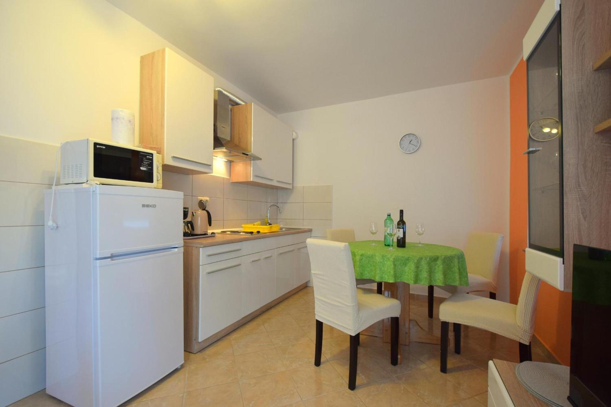 Apartments Cindric Malinska Extérieur photo